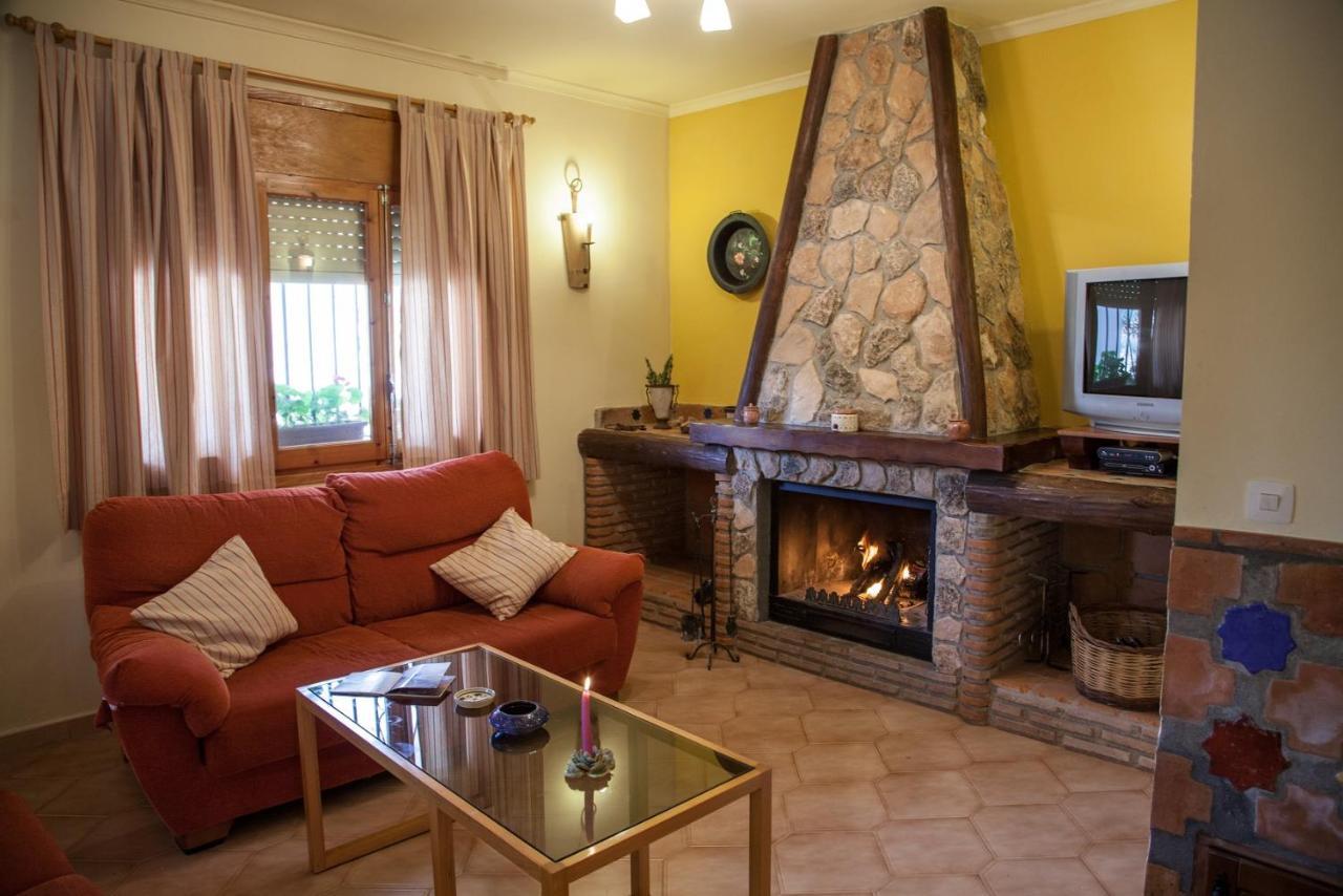 Hinojares Apartamentos La Granja מראה חיצוני תמונה