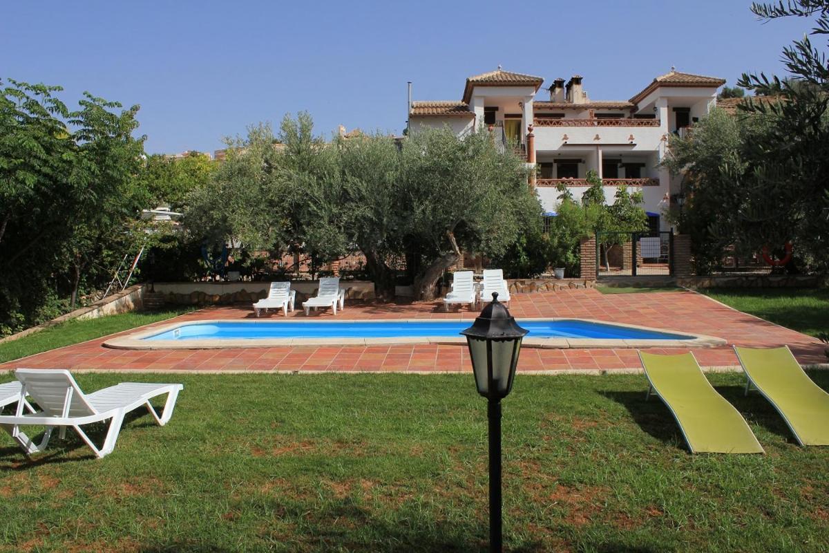 Hinojares Apartamentos La Granja מראה חיצוני תמונה